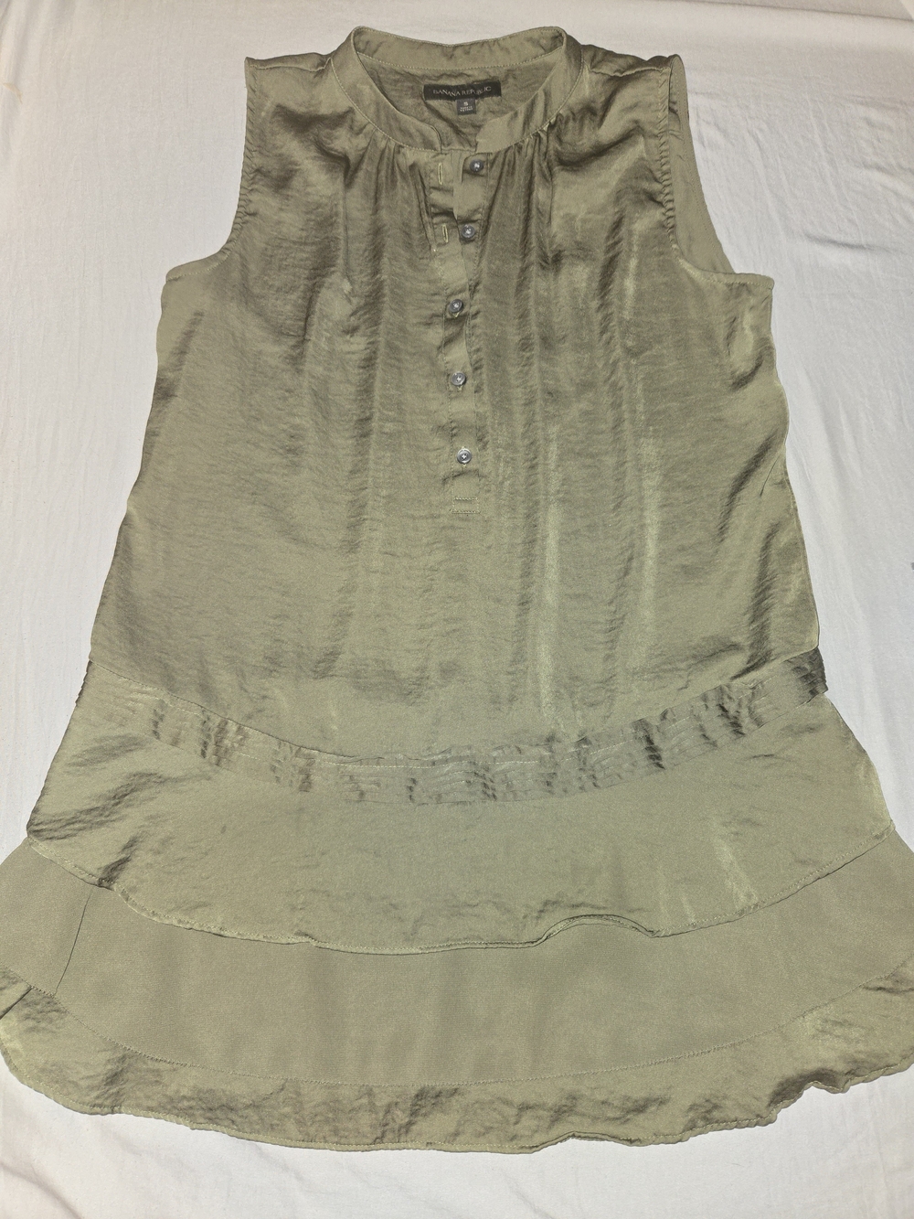 Banana Republic Olive Green Ruffle-Hem Silk-Blend Sleeveless Camisole